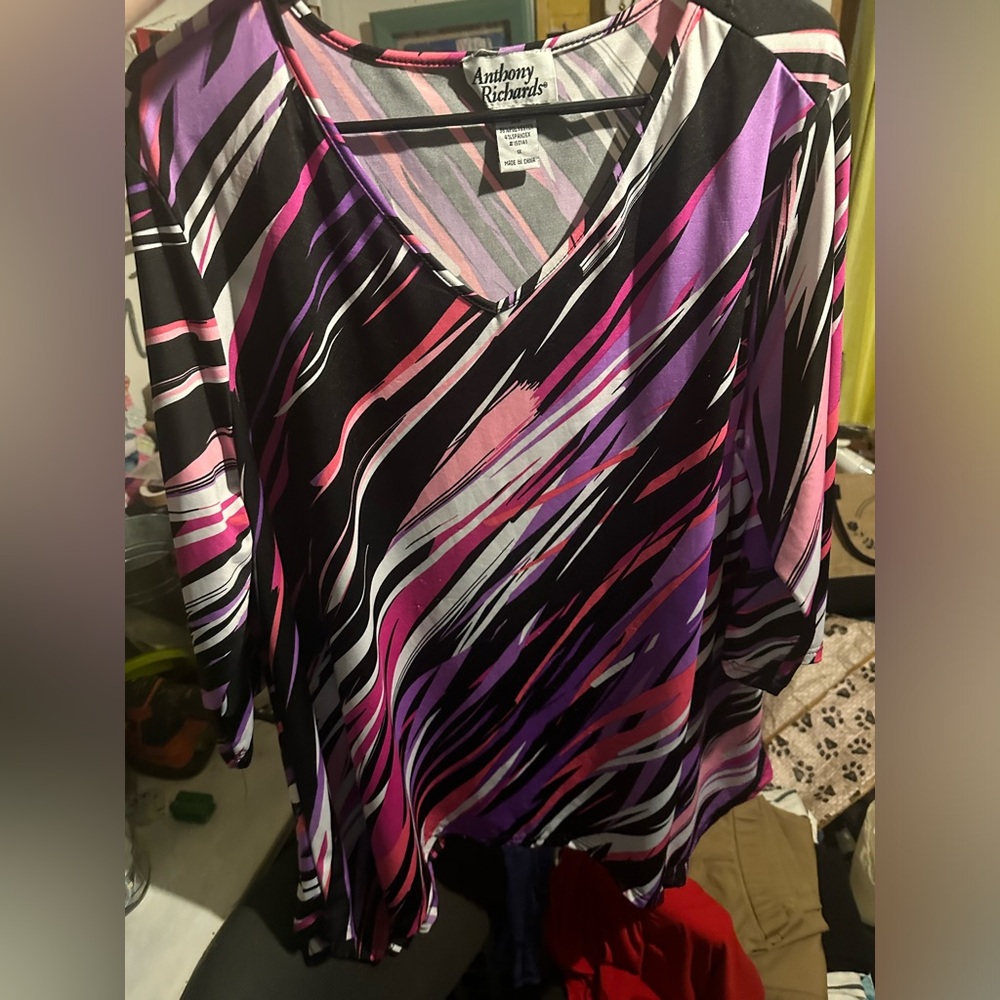 Anthony Richards women size 1X blouse excellent condition